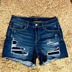 Judy blue denim shorts 1x NWOT 4” inseam